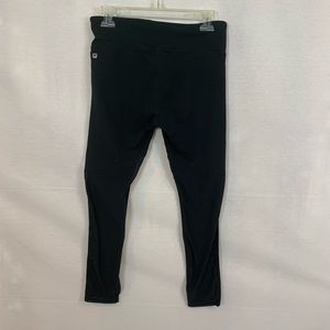 Fabletics Cropped Leggings Size Medium Mesh